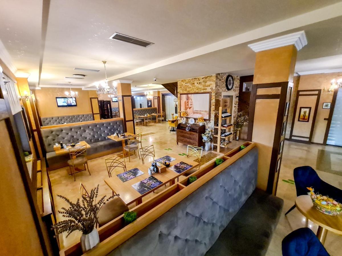 Hotel Yarus Plus 普洛耶什蒂 外观 照片