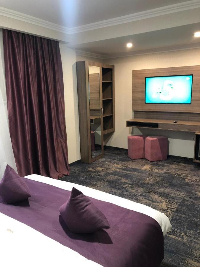 Hotel Yarus Plus 普洛耶什蒂 外观 照片